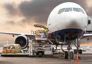 Loading aereo transporte carga internacional airfreight agi airport